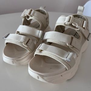 Boyfriend sandals